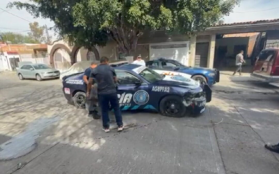 Robo de Patrulla en Aguascalientes: Hombre Choque y Huida Inesperada