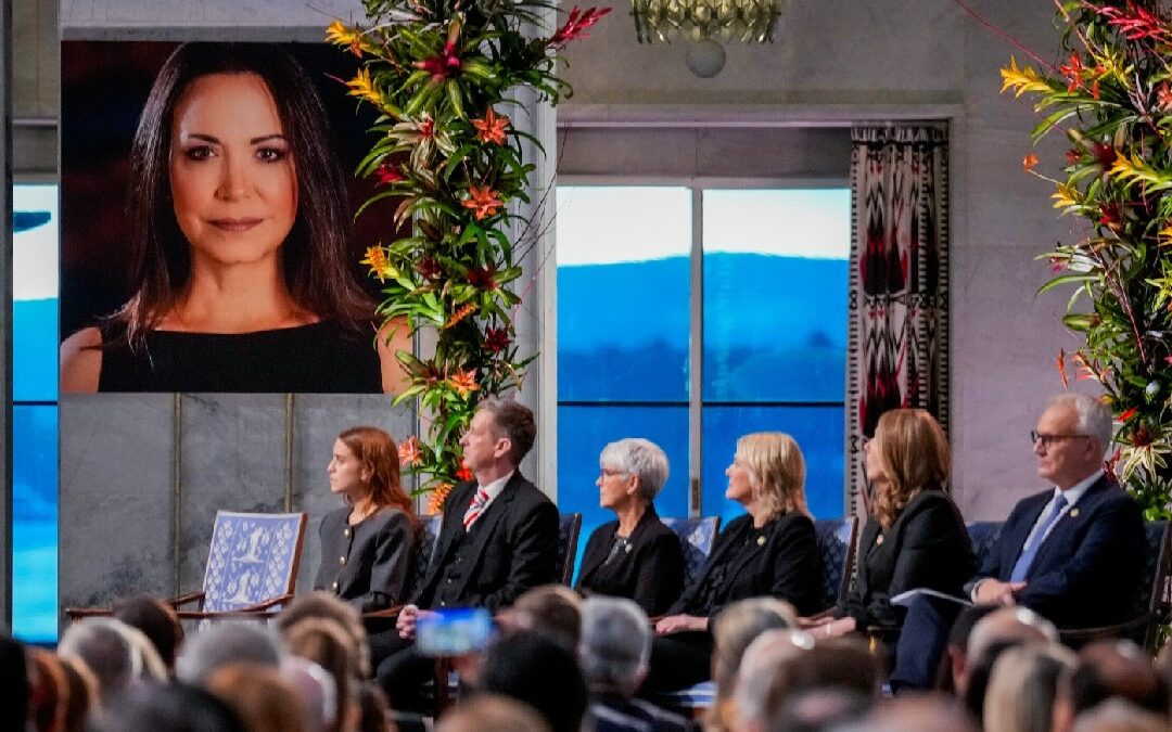 La hija de María Corina Machado acepta el Premio Nobel en su nombre