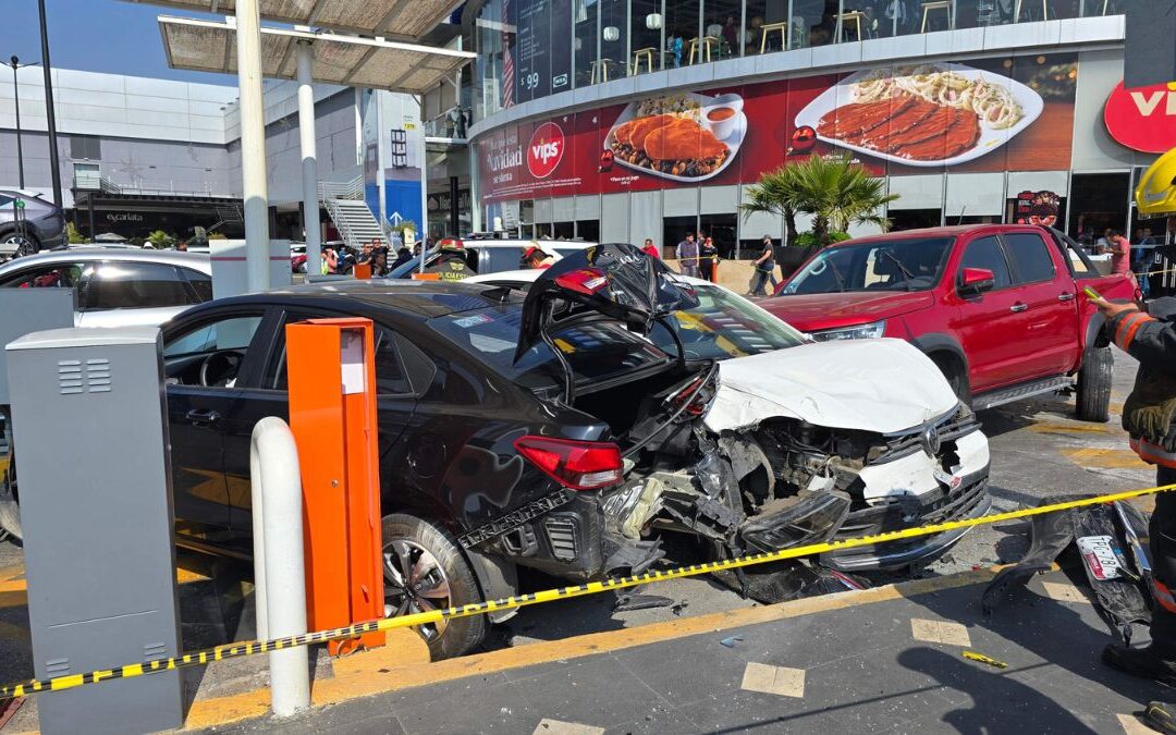 Accidente en Vía Atlixcáyotl: Testigos Aseguran que Jugaban a las Carreritas