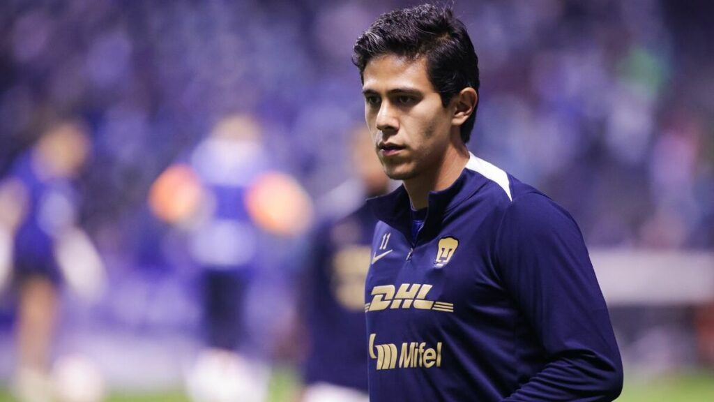 José Juan Macías Extiende Su Contrato con Pumas UNAM a Pese a Su Lesión