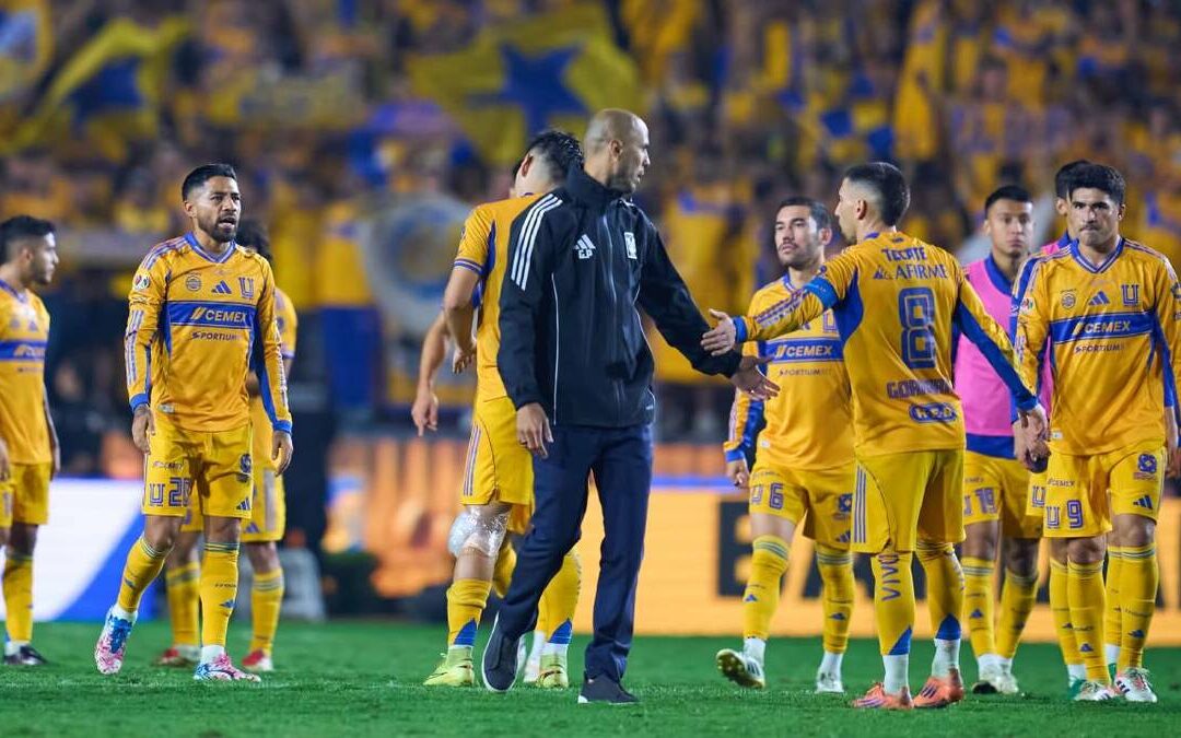 Guido Pizarro Aborda las Lesiones de Jesús Angulo y Ozziel Herrera en el Fútbol