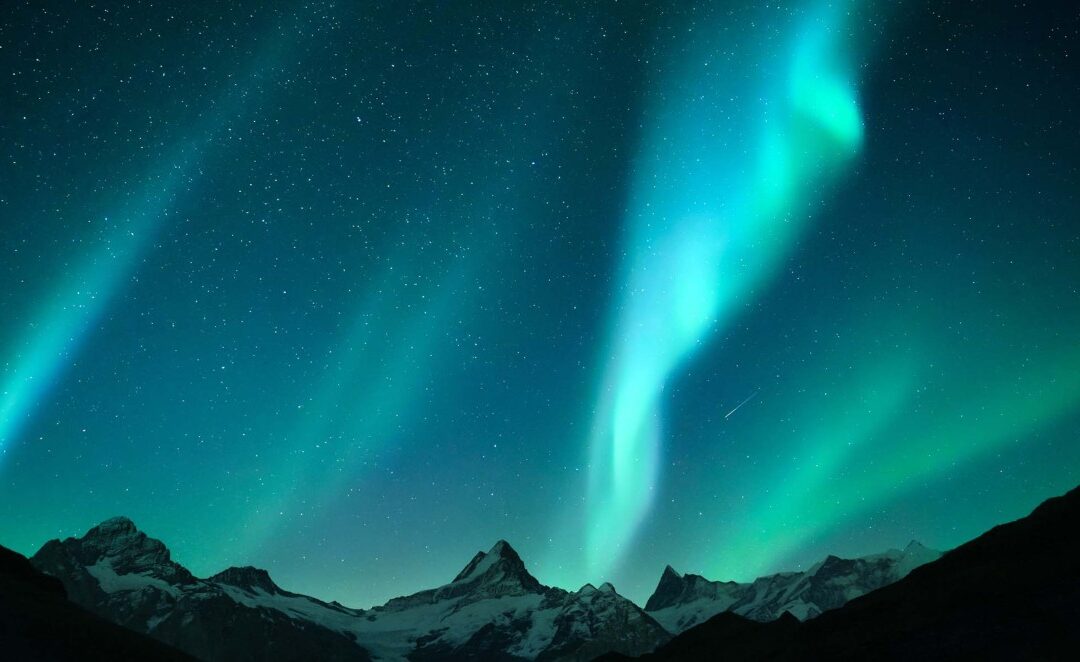 Tormenta Solar G3 Ilumina el Cielo: Mineros de Aurora Boreal desde Colorado al Medio Oeste
