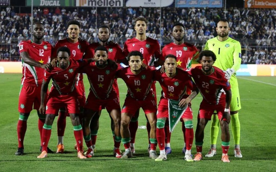 FIFA podría descalificar a Surinam del repechaje del Mundial 2026