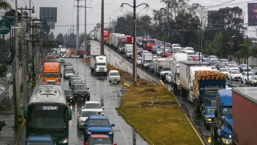 Hoy No Circula en CdMx y Edomex: Restricciones Vehiculares para el 14 de Diciembre de 2025