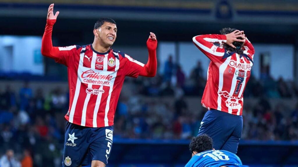 Chivas Reconoce a Toluca: Aficionados Explotan en Redes Sociales