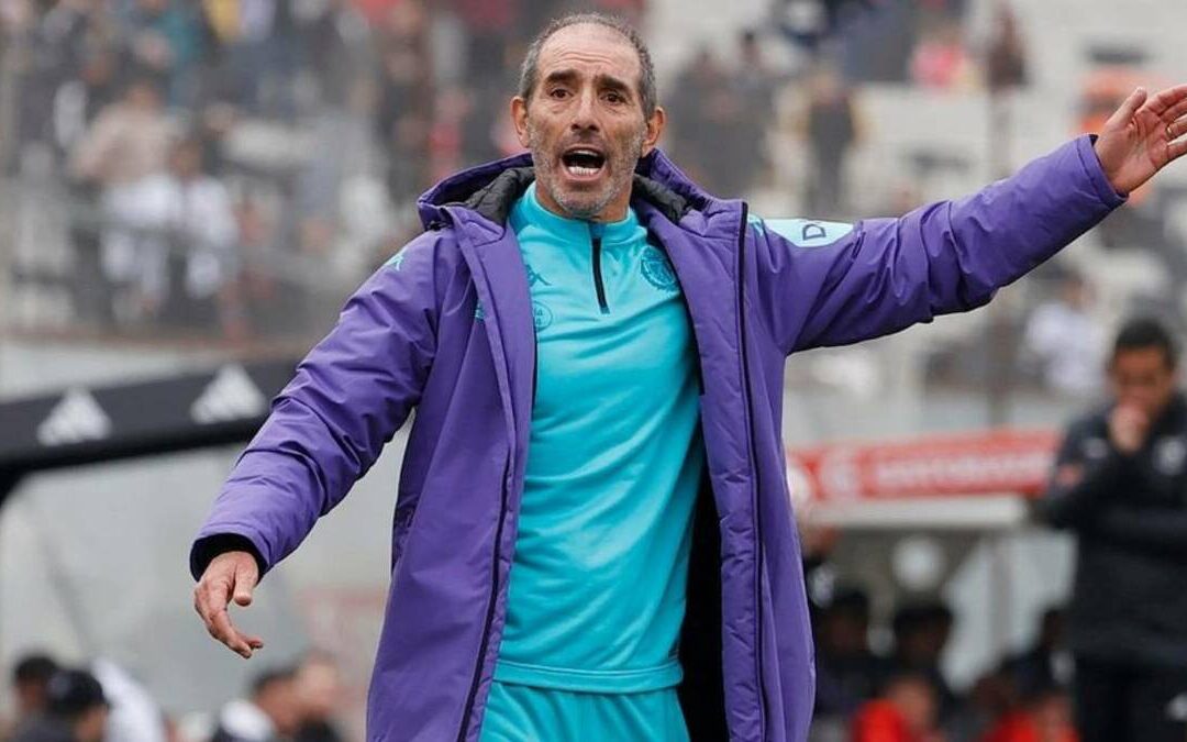 Guillermo Almada es despedido por Valladolid tras negociación para ser DT del Real Oviedo