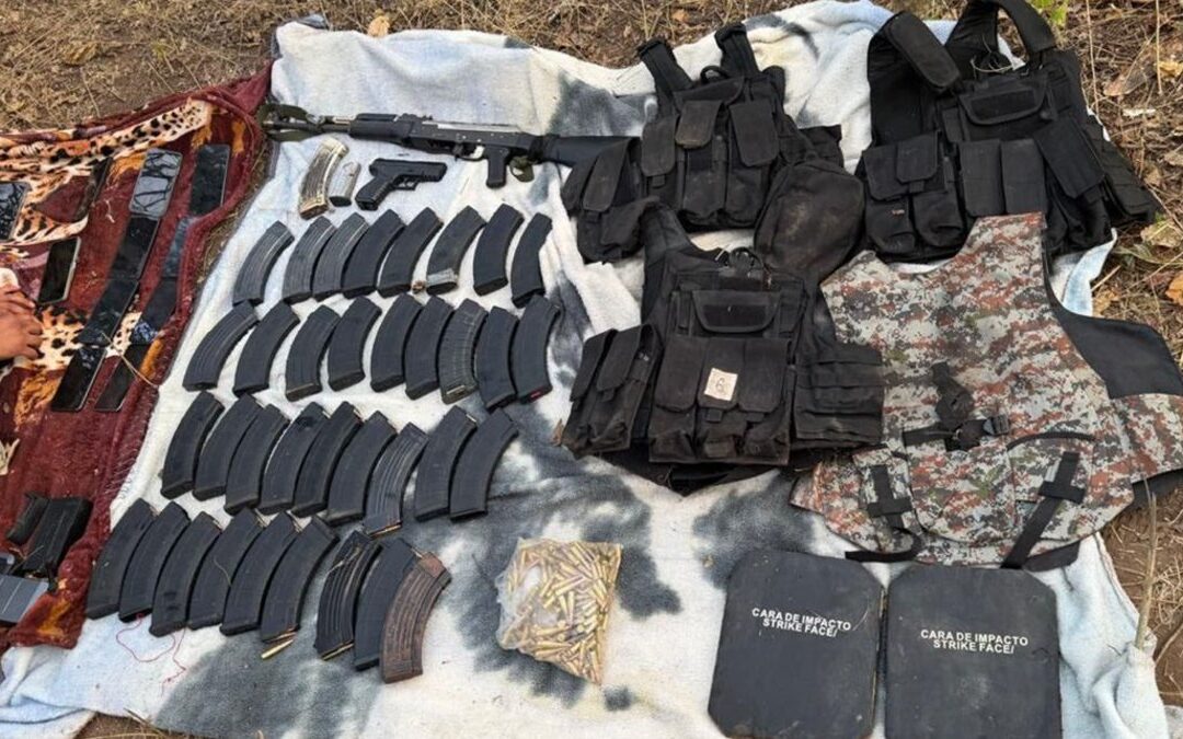 Operativo militar de Sedena: desmantelan campamento y detienen a 6 en Colima y Michoacán