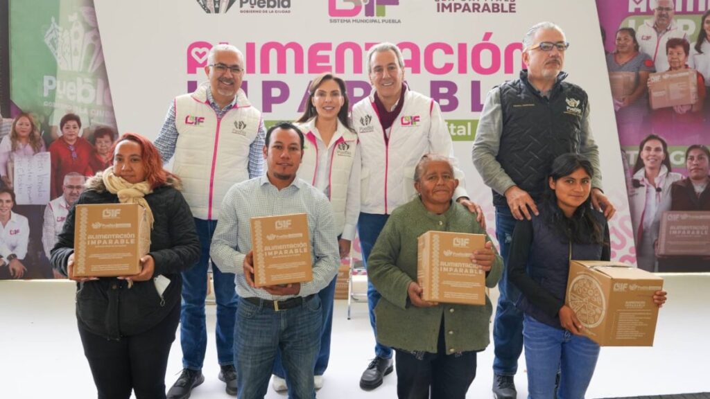 Programa Alimentación Imparable: Pepe Chedraui y MariElise Budib entregan despensas en Puebla