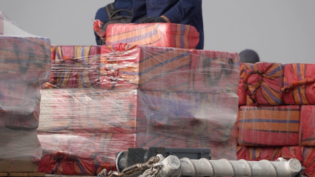 Increíble incautación: Más de 27,000 libras de cocaína intervenidas por la Guardia Costera en el Pacífico