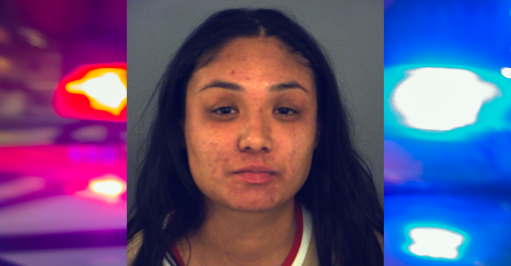 Arresto de Mujer de 25 Años por Robo de Vehículo en Fabens, Texas