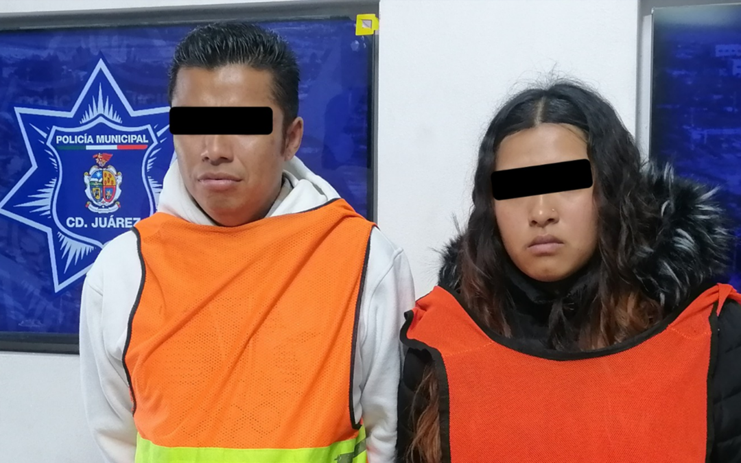 Arresto de pareja en Ciudad Juárez por exhumación de cadáver y feto encontrado en caja