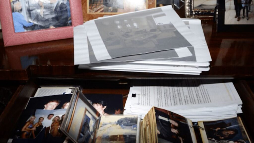 Nuevos registros revelan que Trump viajó en ‘al menos ocho’ vuelos de Epstein