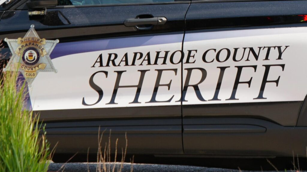 Robo Millonario en Aurora: Más de $120,000 en Camionetas y Equipos Desaparecen de la Feria de Arapahoe