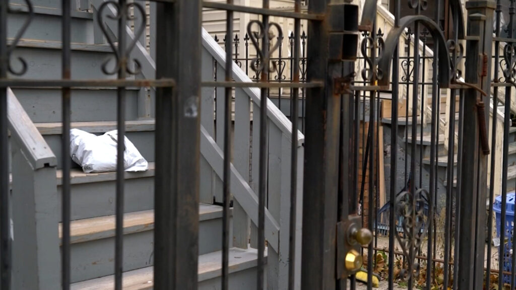 Aumento del robo de paquetes: Alerta de seguridad durante las fiestas en Los Ángeles