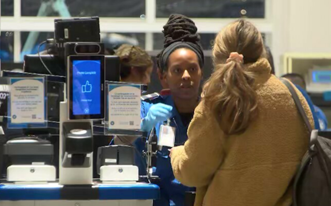 A partir de febrero, TSA cobrará $45 a los viajeros sin REAL ID para la verificación de identidad