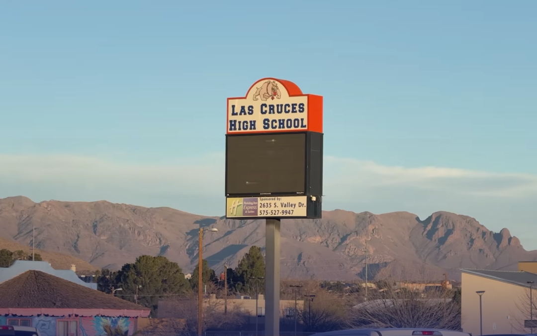 Inspección Migratoria en Autobús Escolar de Las Cruces Genera Controversia y Tensión