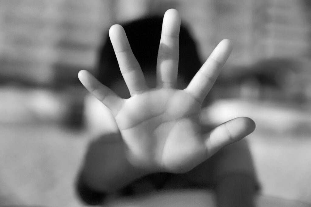 Violencia doméstica en Colorado: Incremento alarmante de muertes y víctimas infantiles en 2024