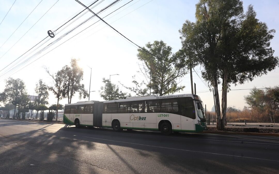 Retrasos en el Transporte Público de León Alcanzan Hasta 30 Minutos Este 1 de Enero de 2026