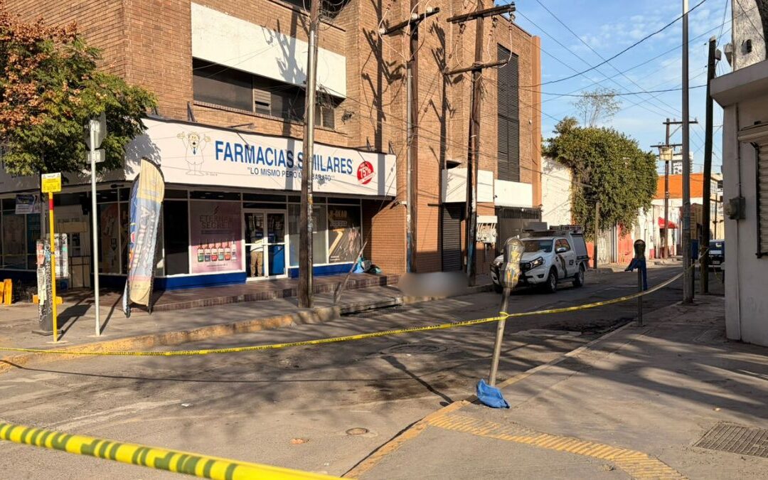 Muerte repentina de un hombre en las calles del Centro de Monterrey