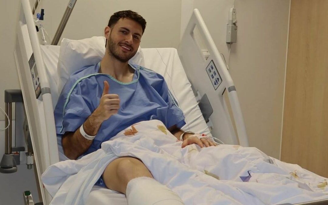 ¿Cuánto tiempo estará Santiago Giménez de baja? Entrenador del Milan revela detalles importantes