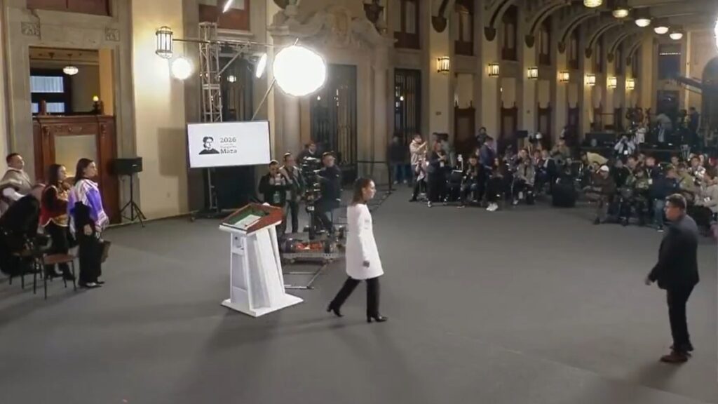 La Alarma Sísmica Interrumpe a Claudia Sheinbaum en la Mañanera del Pueblo | VIDEO