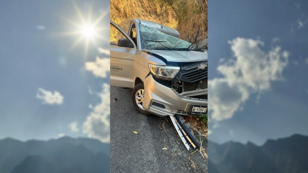 Choque en Colima: Tráiler Invasor Deja Dos Lesionados en el Puente de Beltrán