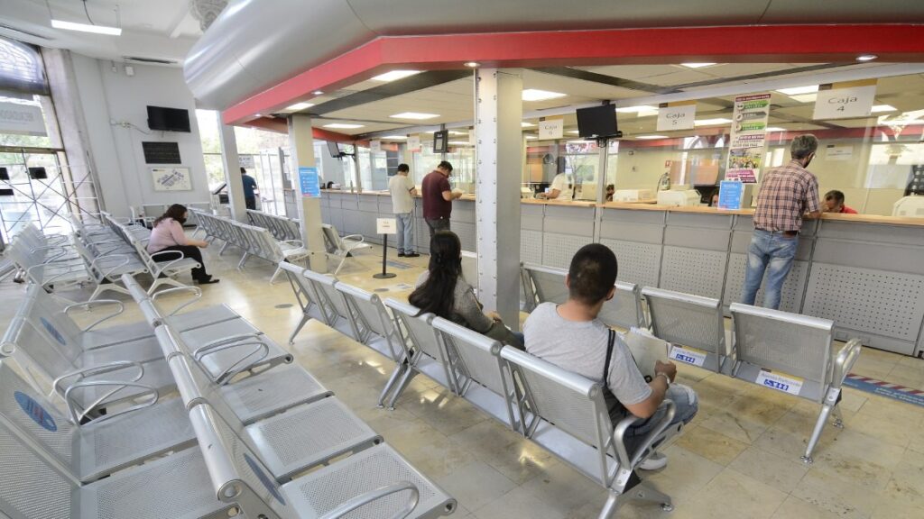 Caos en Guadalajara: Recaudadoras Reportan Fallas en el Pago del Predial