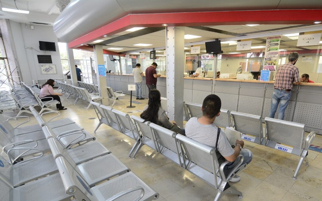 Caos en Guadalajara: Recaudadoras Reportan Fallas en el Pago del Predial