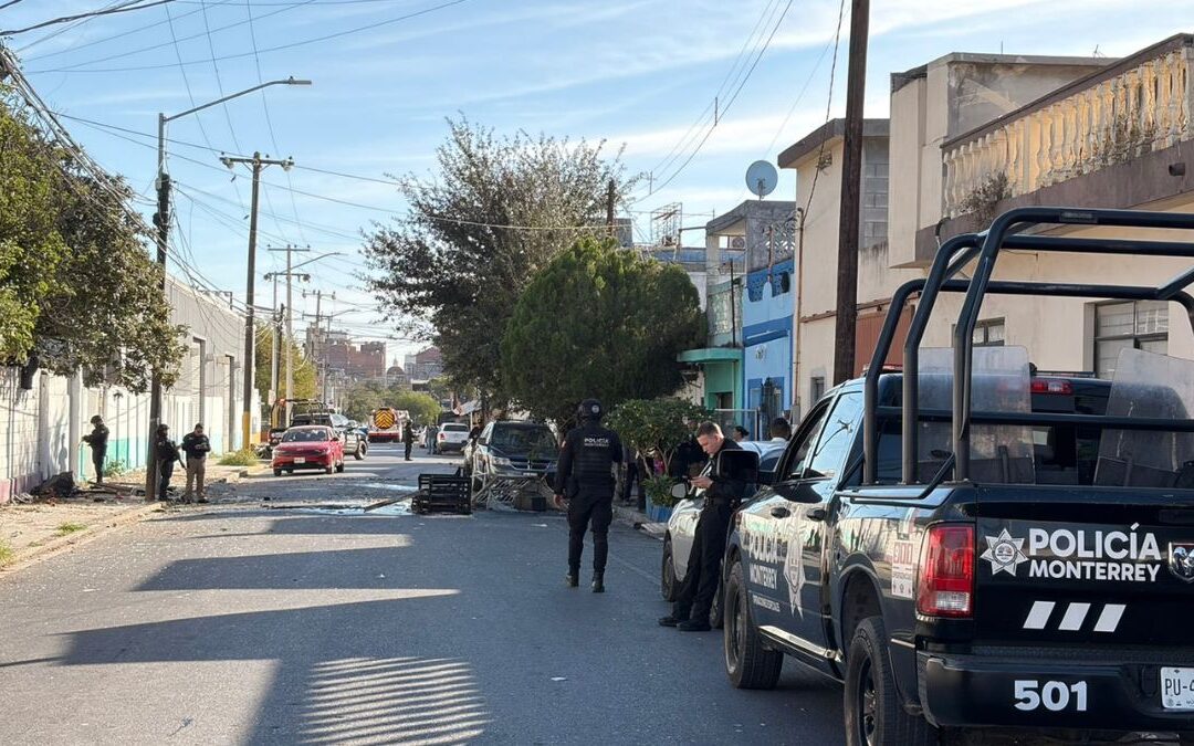 Explosión de tanque de gas causa incendio y deja heridos en Monterrey