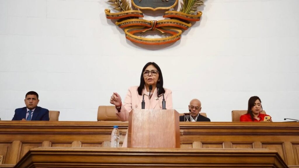 Delcy Rodríguez: La Abogada de Chávez y Sucesora Potencial de Maduro en la Crisis de Venezuela