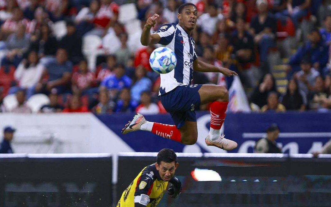Anthony Martial Brilla con su Primer Gol en la Copa Pacifica con Rayados
