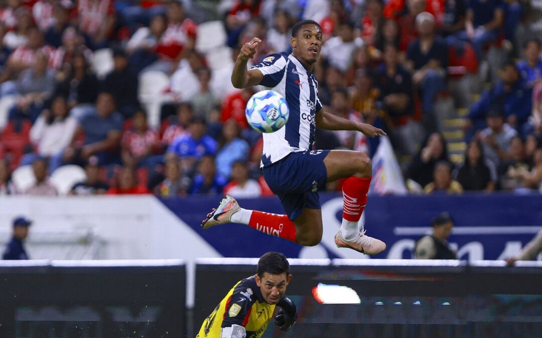 Anthony Martial marca su primer gol con Rayados en la Copa Pacífica