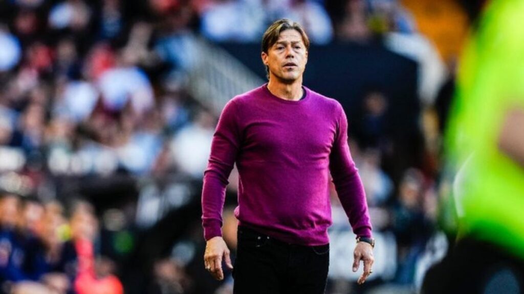 Rumores de Compra: El Futuro de Matías Almeyda en Sevilla Pende de un Hilo