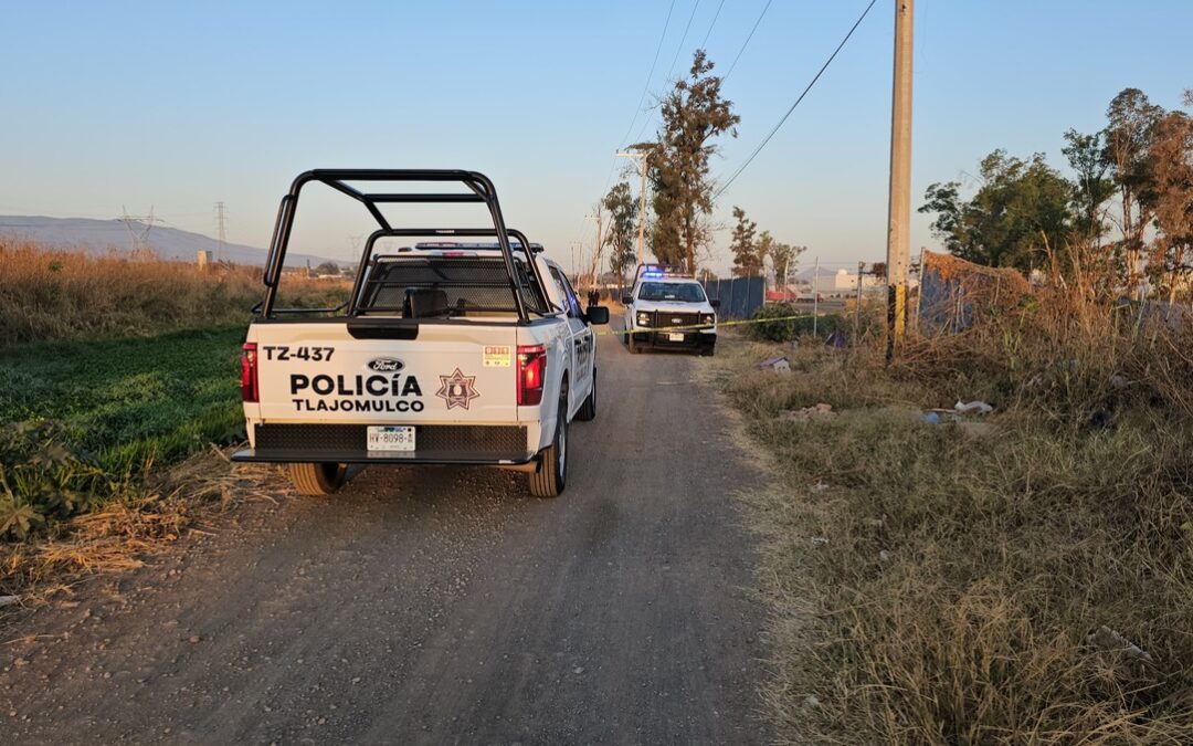 Encuentran a hombre muerto en departamento de Tlajomulco con herida de bala