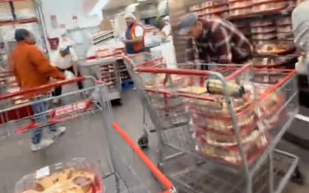 ¡Locura de Compras! Los Primeros Compradores Compulsivos de Roscas en Costco Guadalajara