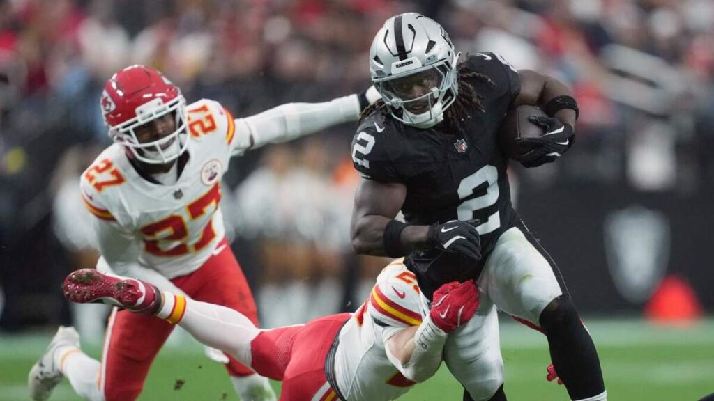 Las Vegas Raiders Logran una Victoria en la Temporada NFL Contra los Chiefs