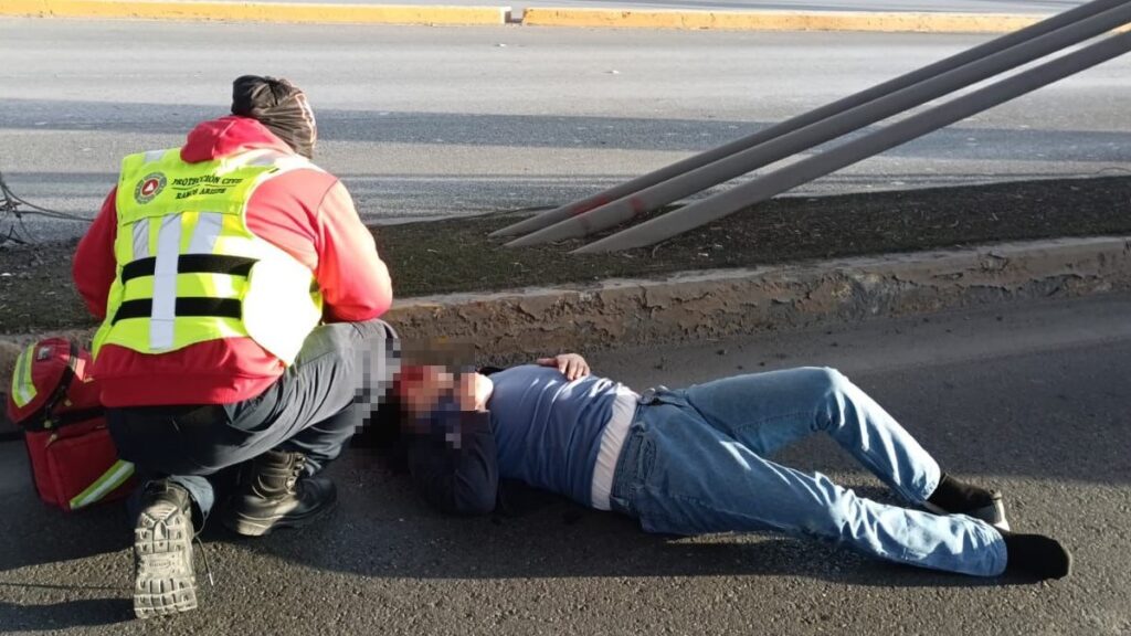 Accidente en la carretera Saltillo-Monterrey: Joven de 20 años atropellado mientras cruzaba