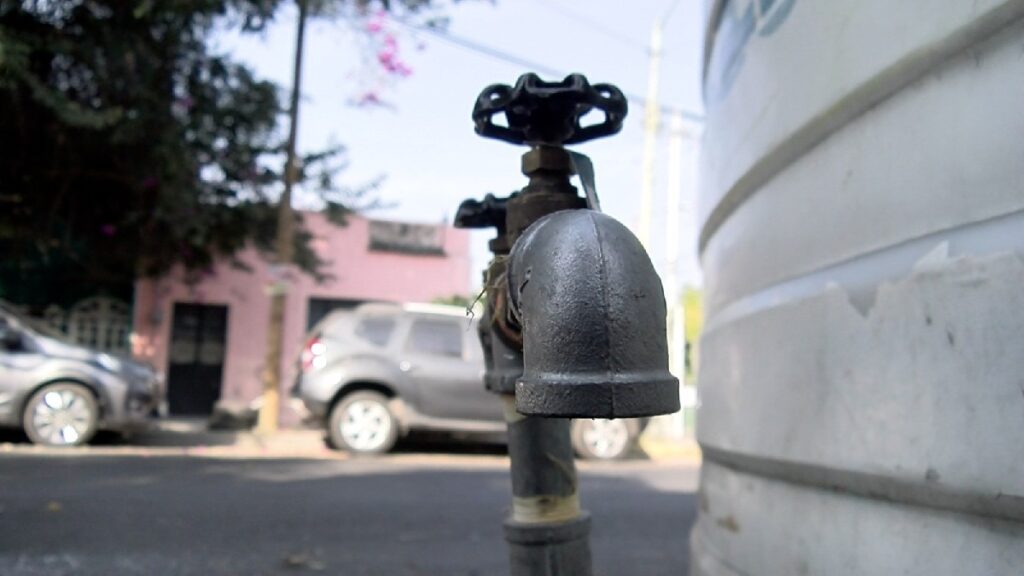 Colonias de Los Ángeles Afectadas por el Corte de Agua del SIAPA: ¿Cuándo se Restaurará el Suministro?