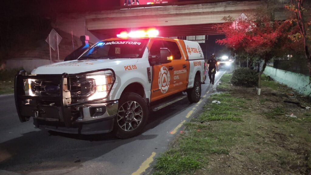 Hombre Muere Atropellado al Cruzar Peligrosamente la Autopista hacia el Aeropuerto en Guadalupe