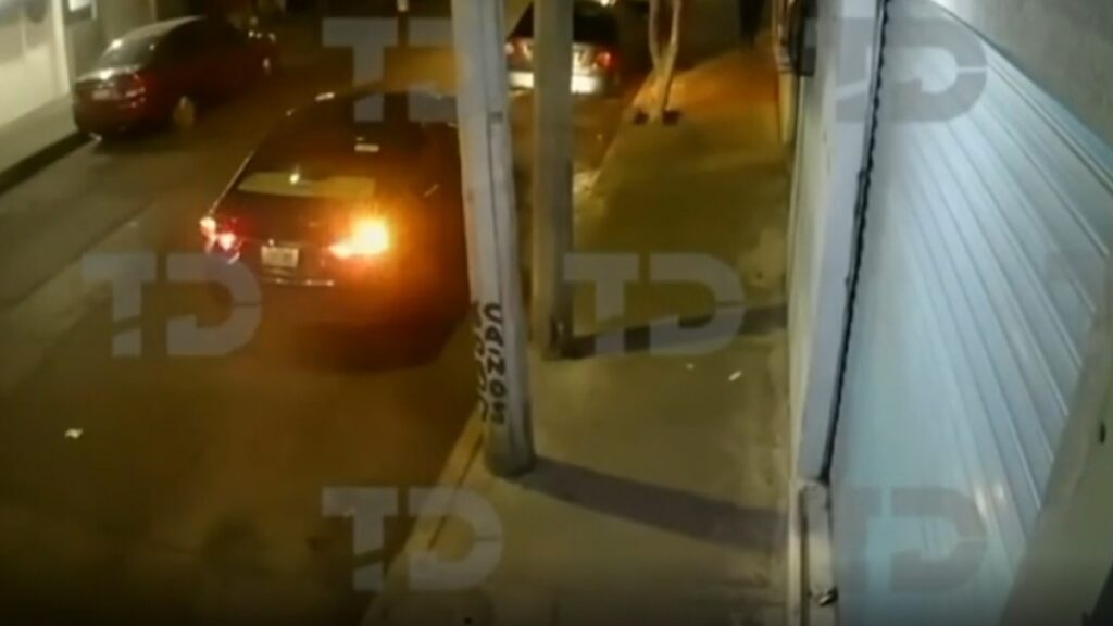 Gaby Escapa tras Atropellar a Roberto en Iztapalapa: Revelan Imágenes Impactantes