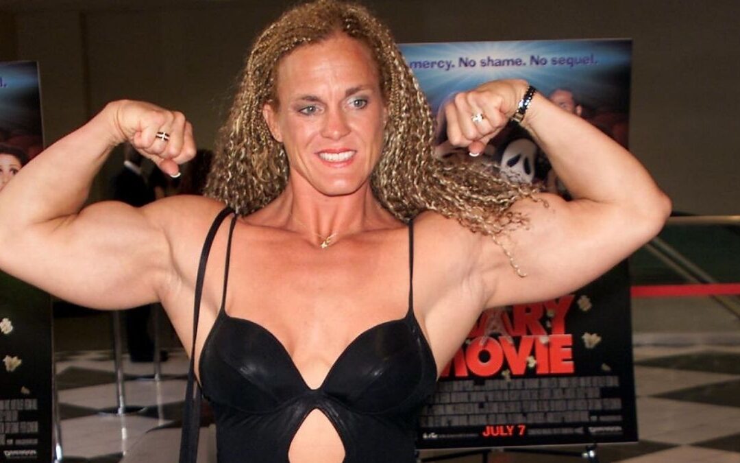 Hollywood en Luto: La Muerte de Jayne Trcka, la Icónica ‘Miss Mann’ de Scary Movie