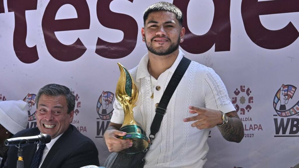 Brandon Mosqueda: De la Sombra al Grand Prix, el Sacrificio que Lleva al Éxito