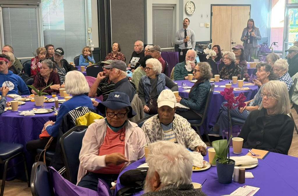 La Soledad en Adultos Mayores: Un Desafío Creciente en el Valle de Coachella