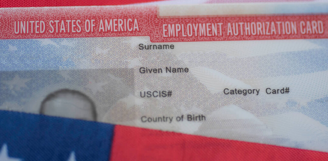 Permiso de Trabajo: Gobierno de EE. UU. Reduce a 18 Meses la Vigencia para Asilados y Refugiados